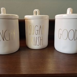 Rae Dunn set of 3 canisters
